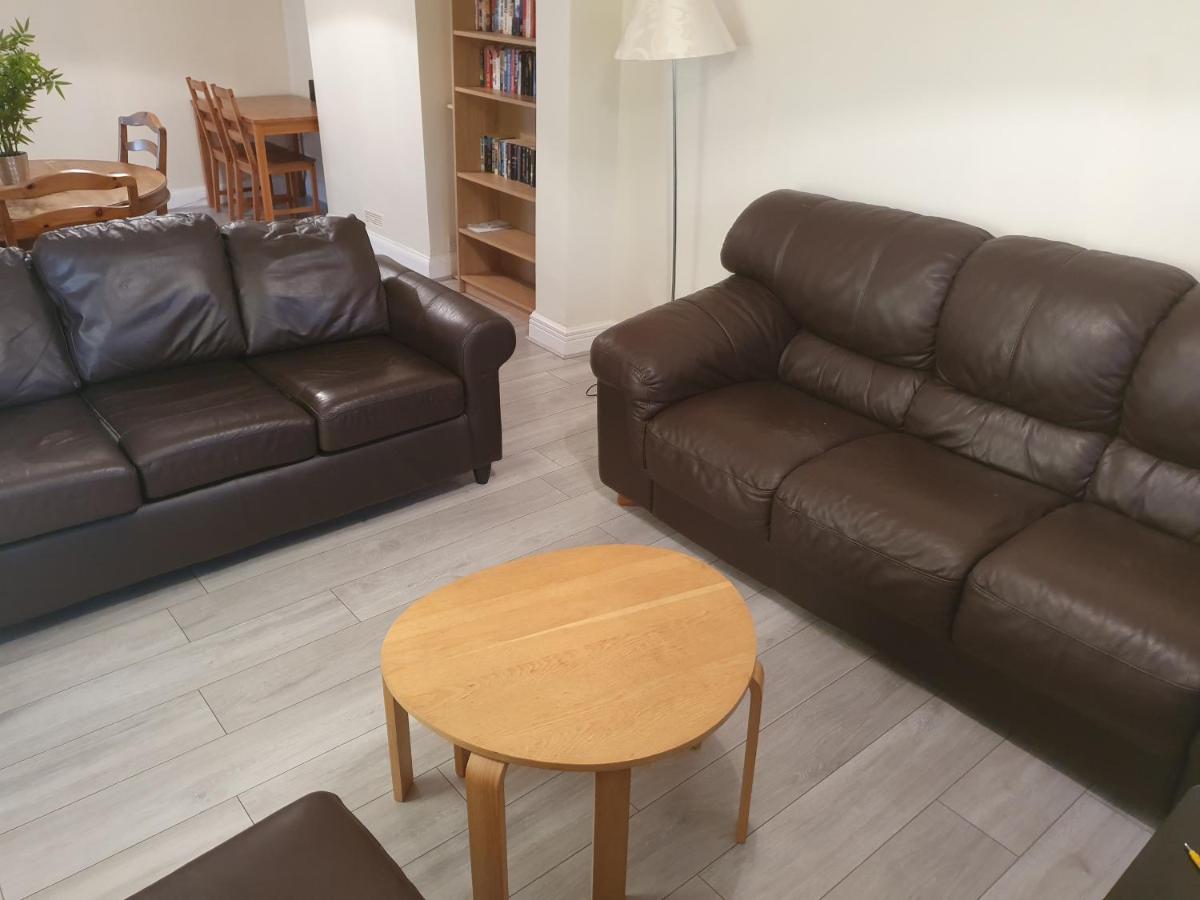 הוילה לונדון Elegant House 10 Minutes Walk To Wembley Stadium מראה חיצוני תמונה